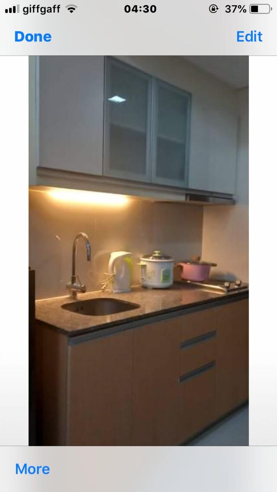 Basic Studio Suite | Private kitchen