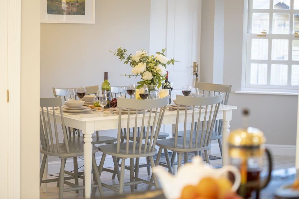 Ground floor: Dining area with seating for eights guests