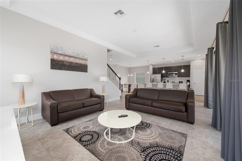 Home Decor, Furniture, Indoors, Living Room, Table