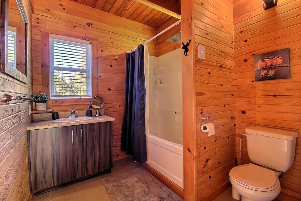 Bathroom (1)