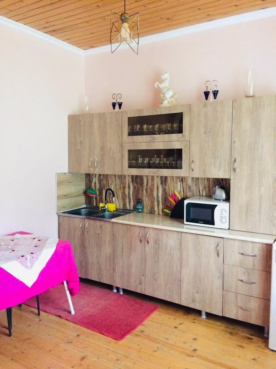 Comfort House, Mountain View | Private kitchen | Fridge, oven, stovetop, toaster