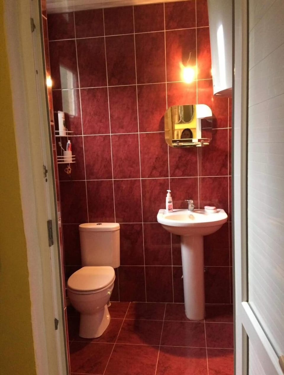 Shower, towels