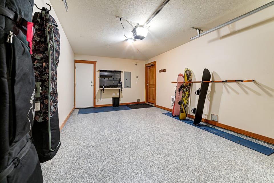 Attached Garage
