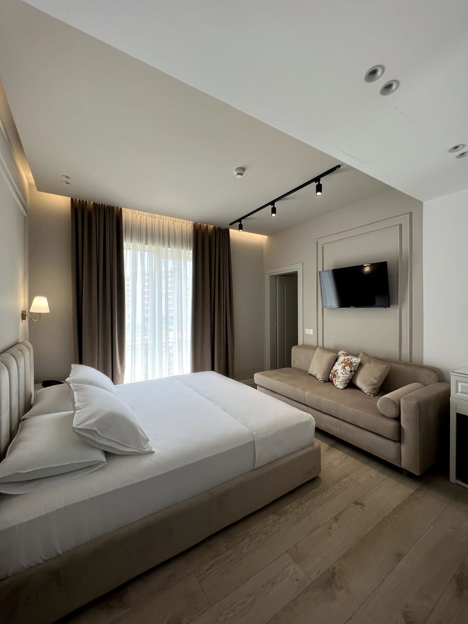 Premier Double Room | Egyptian cotton sheets, premium bedding, down comforters