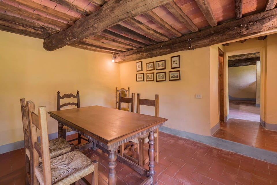 Amenities, Autumn, Dining Room, Room Detail, Spring, Summer