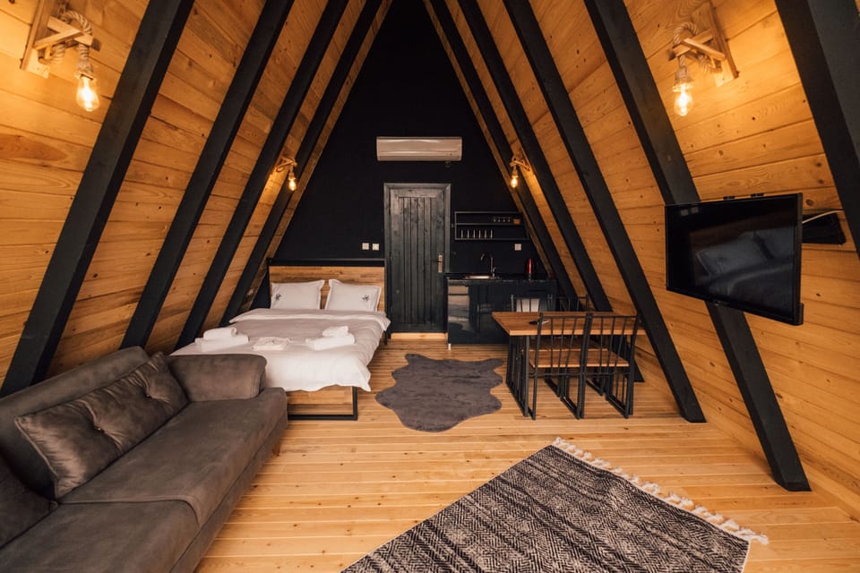 Standard Bungalow | 1 bedroom, Egyptian cotton sheets, premium bedding, down comforters
