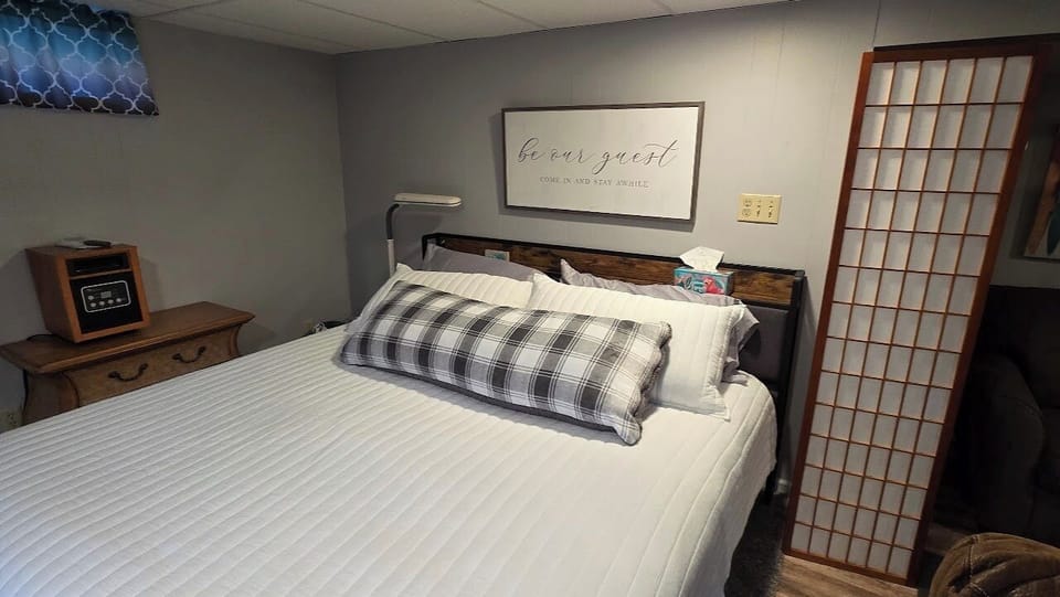 King size bed