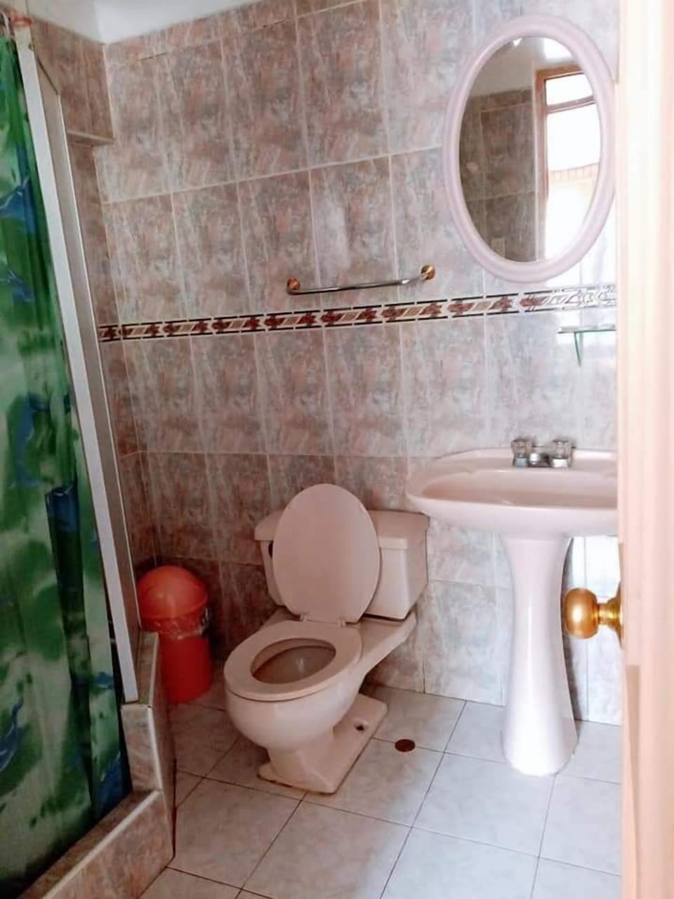 Shower, towels