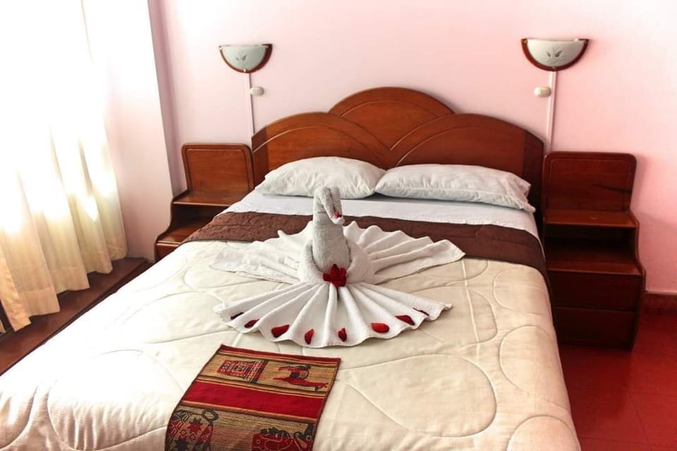 WiFi (free), bed sheets