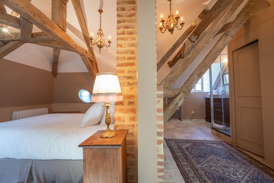 Superior Double Room | Premium bedding, minibar, individually furnished, desk