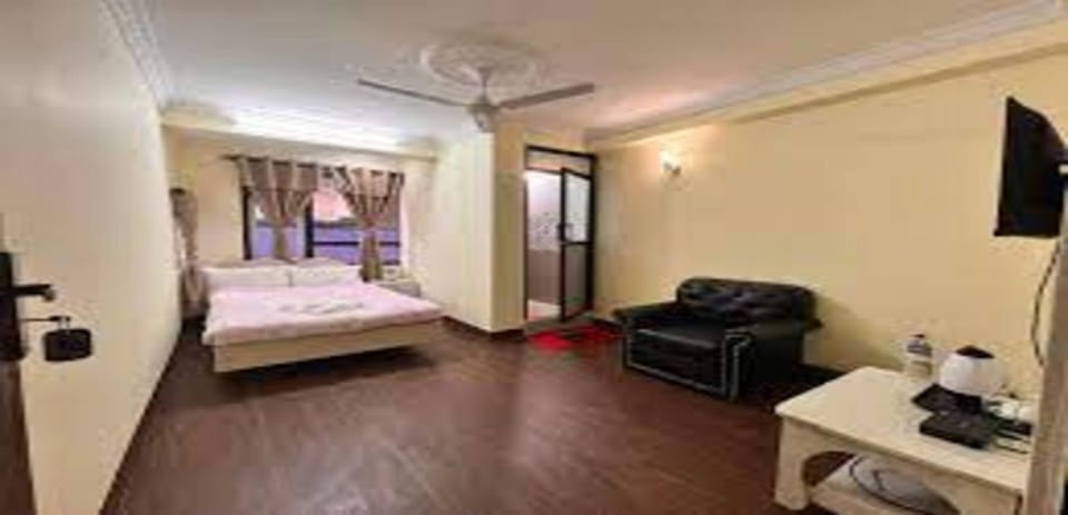 Single Room | Free WiFi, bed sheets