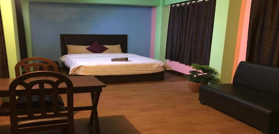 Single Room | Free WiFi, bed sheets
