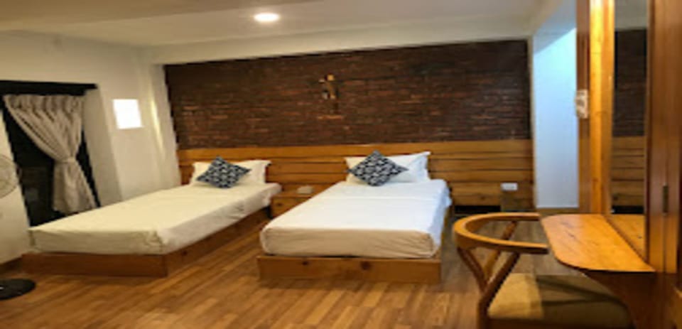 Double Room | Free WiFi, bed sheets