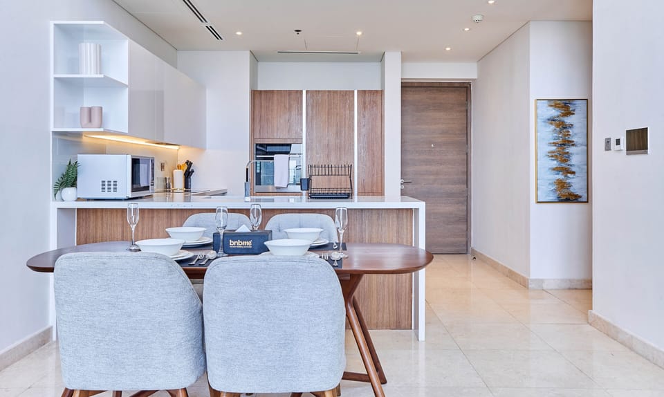 Deluxe Apartment | Dining room