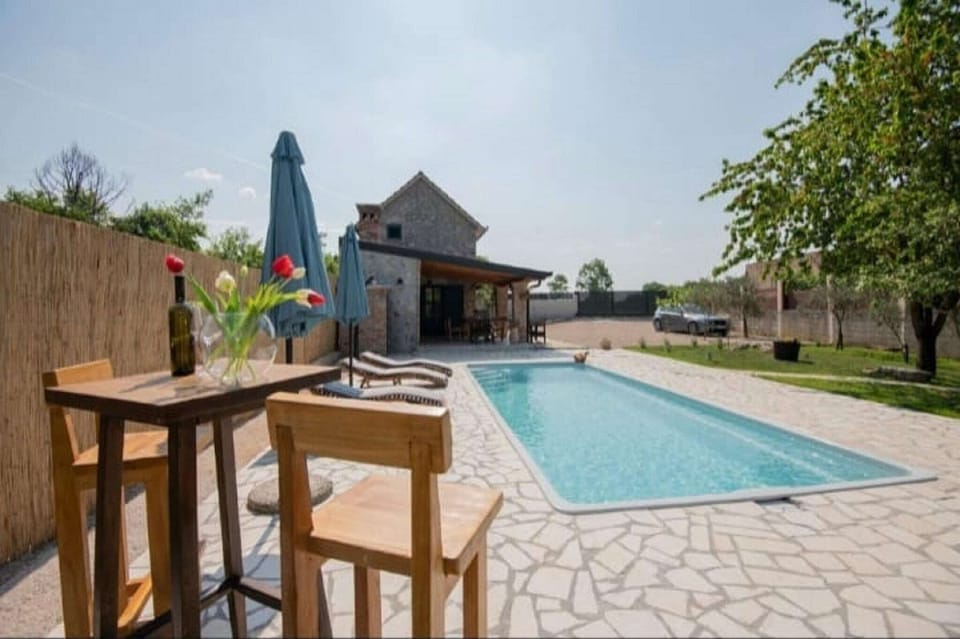 Holiday Home Swimming Pool