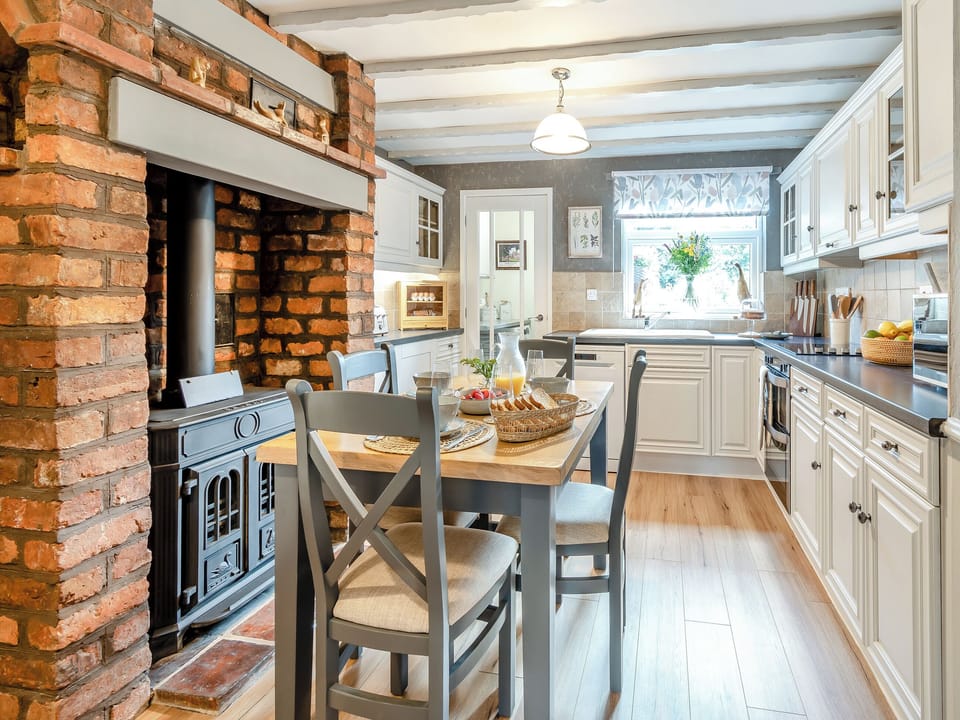 Kitchen/diner | Mrs Cracker&rsquo;s Cottage, Lund, near Driffield