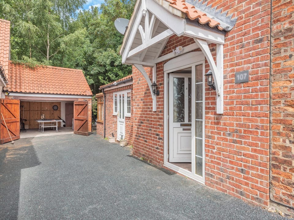 Exterior | Dovedale Cottage, Coningsby, near Lincoln