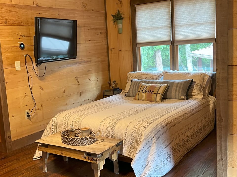 We have several different quilts. 