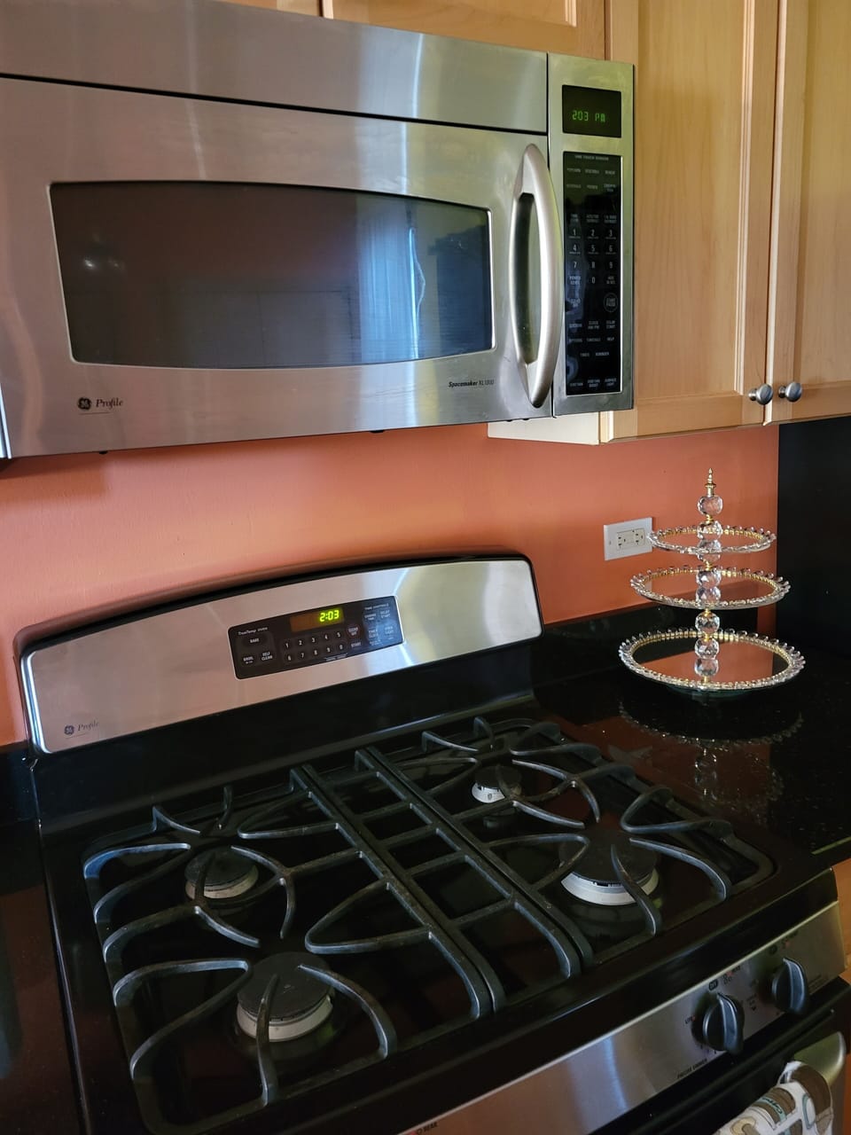 GE Gas range and Midrowave