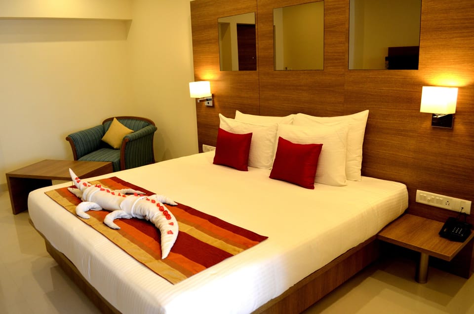 Suite | In-room safe, soundproofing, iron/ironing board (on request)