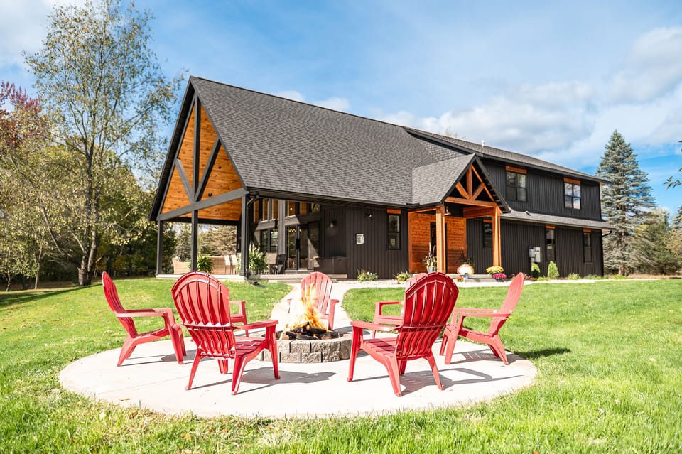 Outdoor firepit