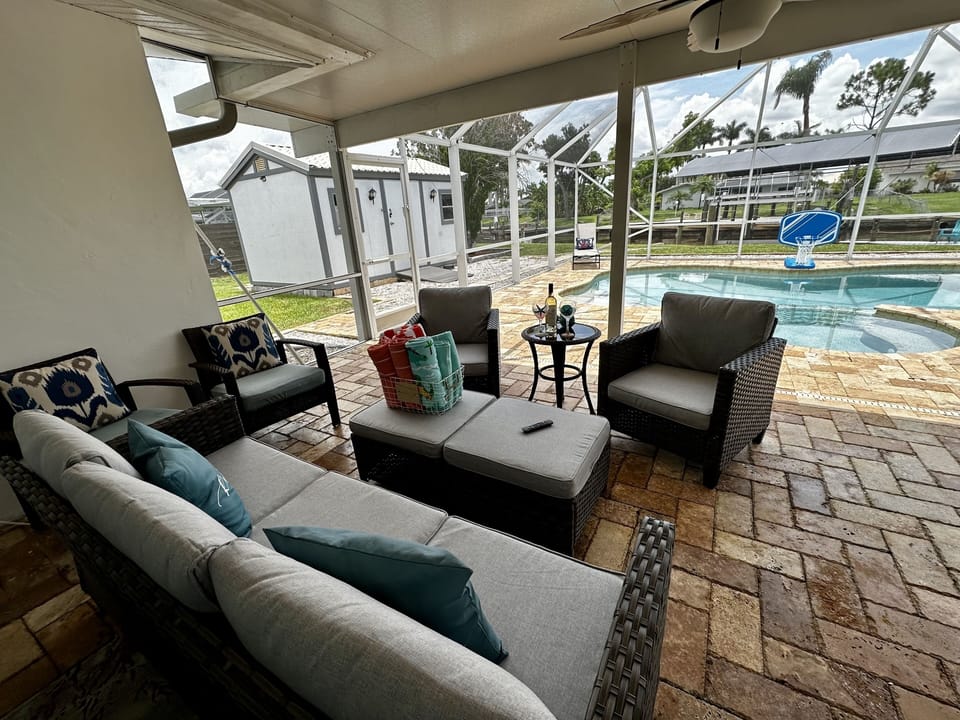 Plenty of outdoor covered seating with smart TV & Bluetooth wireless speaker 