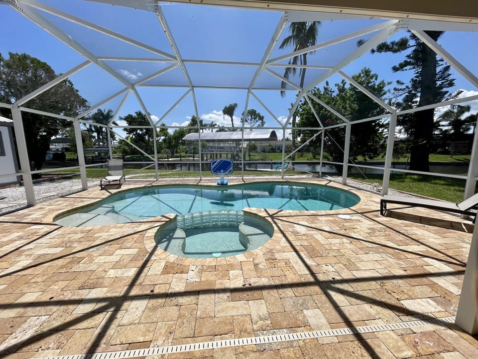 Lots of deck space 
