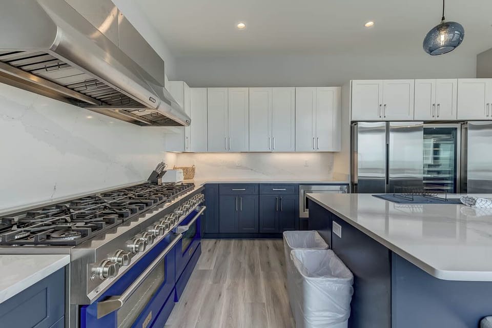 Top-Level Kitchen with 2 Islands (seats 10)