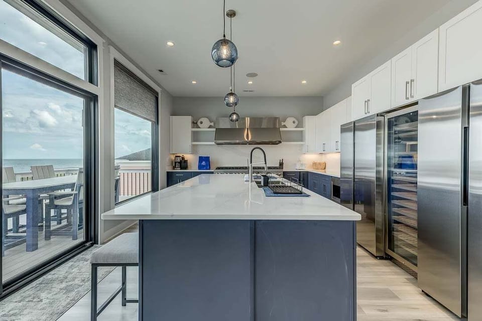 Top-Level Kitchen with 2 Islands (seats 10)