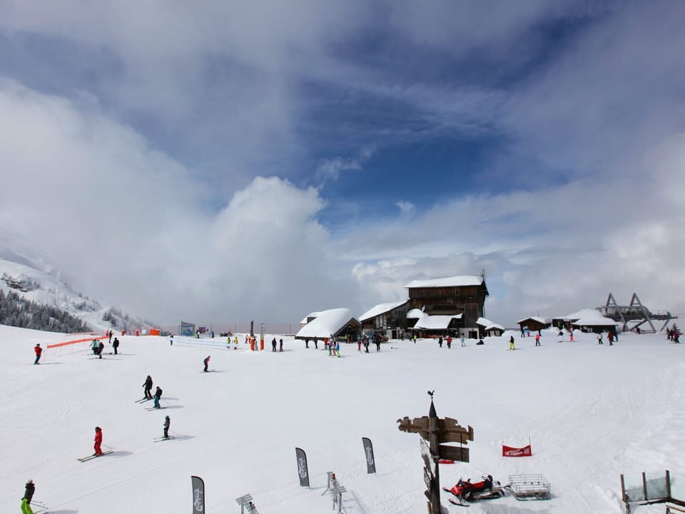 Snow and ski sports