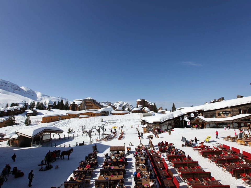 Snow and ski sports