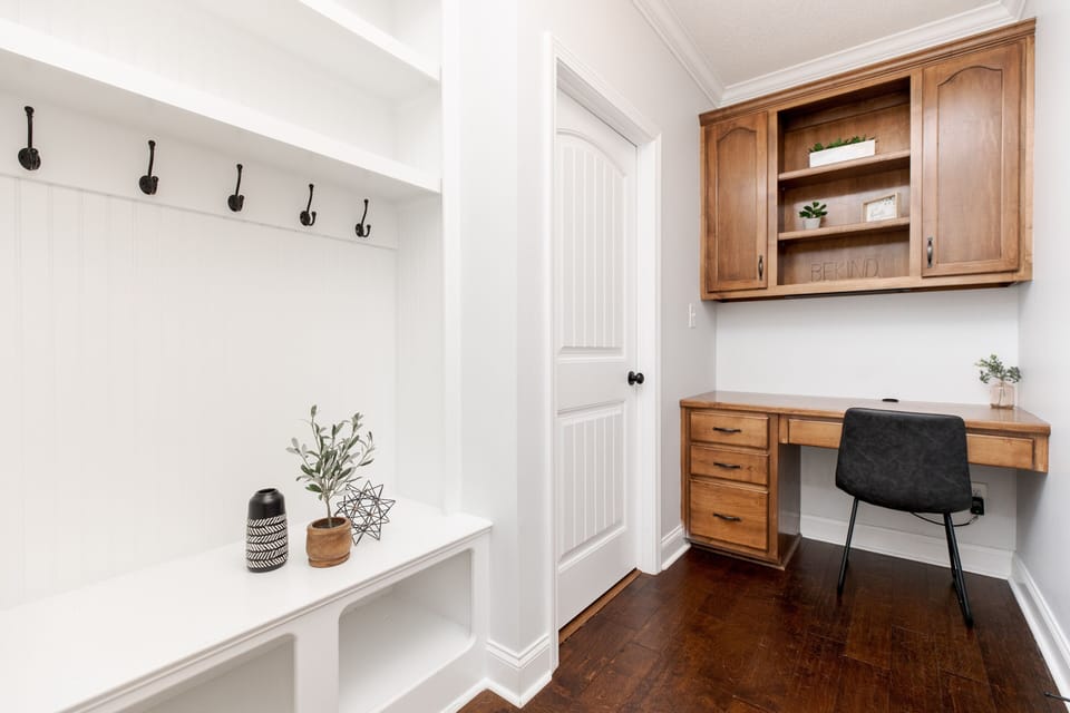 Office Space at Entryway 