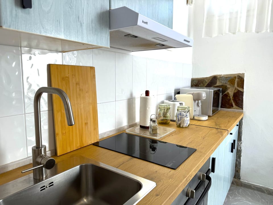 Kitchen 4