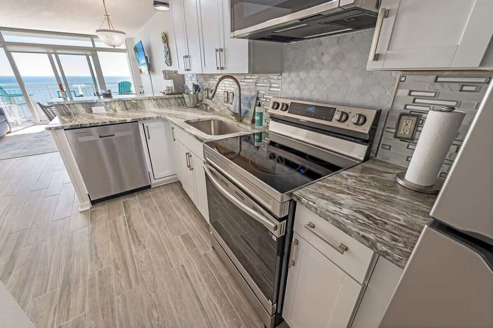 Large Kitchen Area