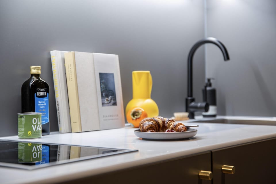 Full-size fridge, microwave, stovetop, espresso maker