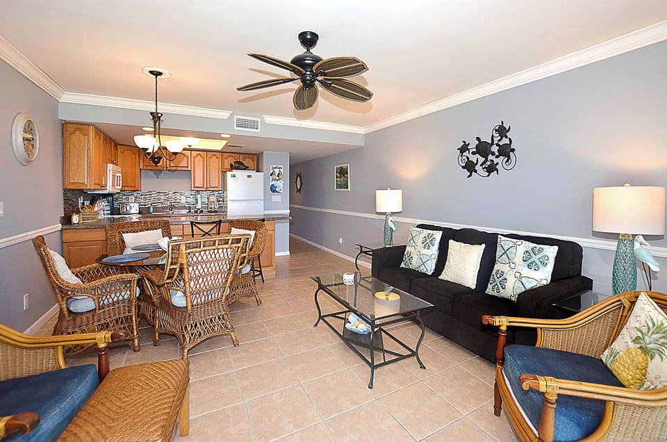 Living / Dining / Kitchen