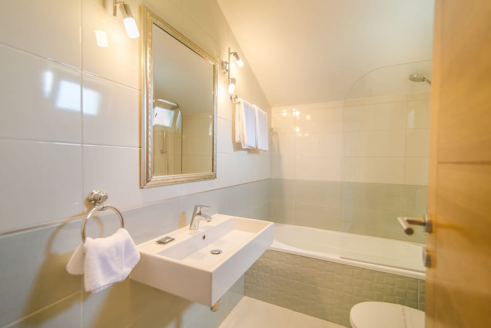 Mirca in Supetar With 7 Bedrooms and 6 Bathrooms Villa in Split-Dalmatia County