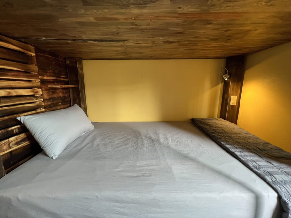 Basic Cabin, Mixed Dorm, City View | Hypo-allergenic bedding, free WiFi