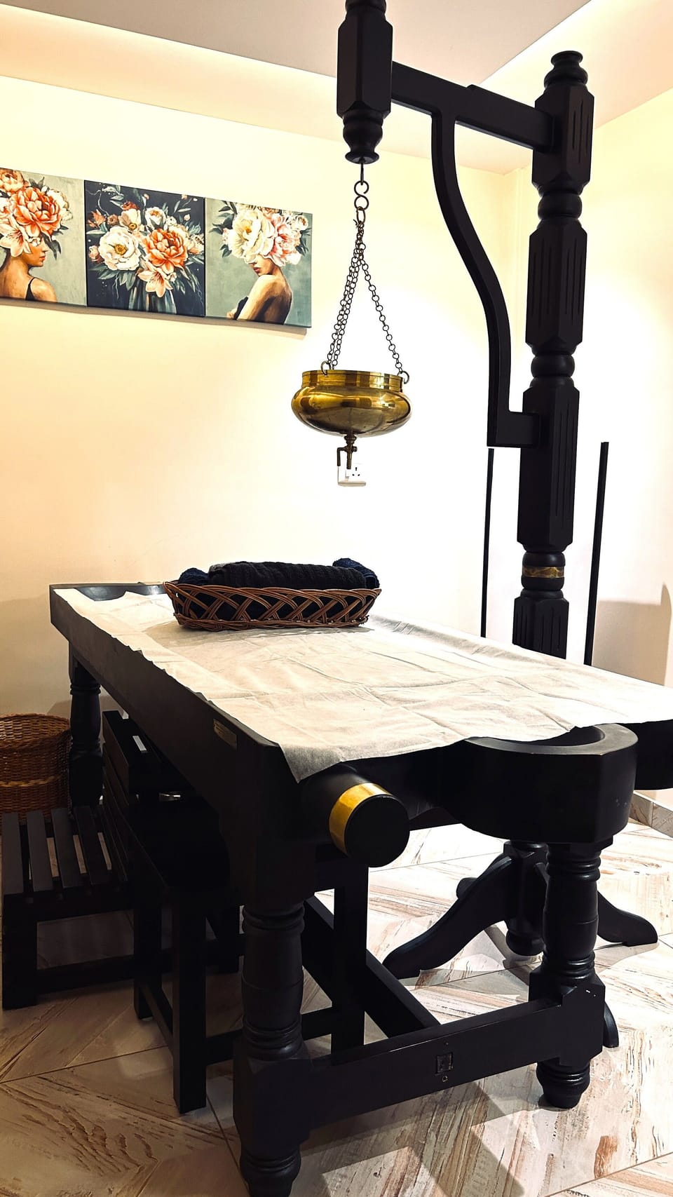 Swedish massages, Ayurvedic treatments, 3 treatment rooms, massages