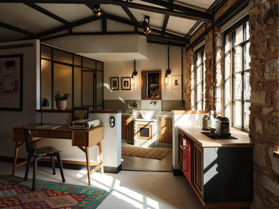 Aronia - Elevated Suite | Bathroom | Shower, rainfall showerhead, designer toiletries, hair dryer