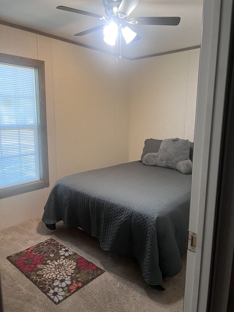 Back bedroom