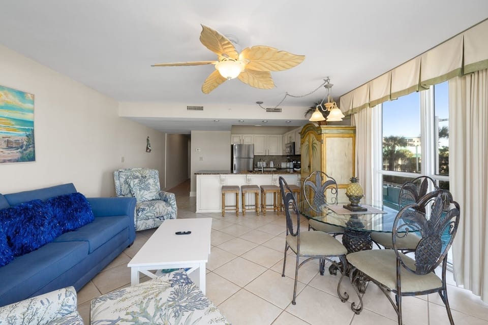Condo, 2 Bedrooms | Living area | Smart TV, streaming services