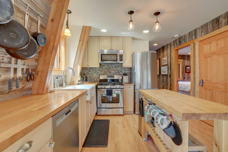 Fully stocked kitchen