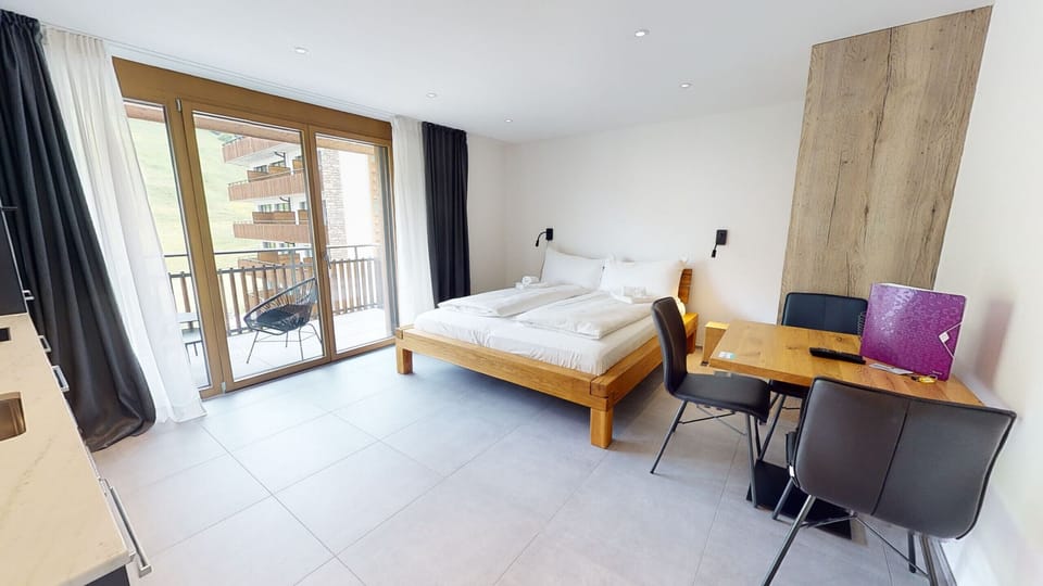 Living-sleeping area