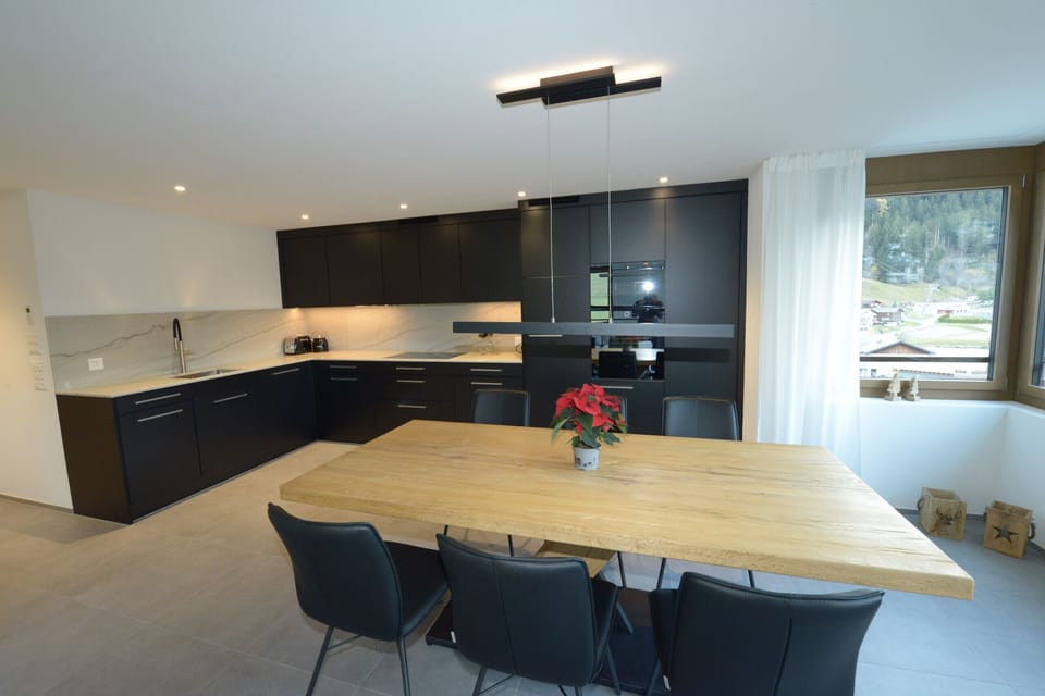 Living-dining area