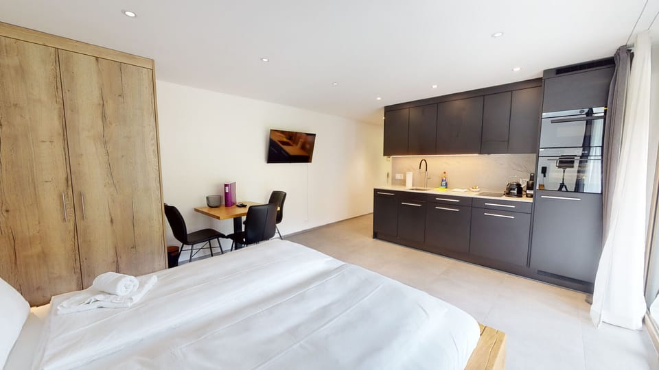 Living-dining area in the 1.5 room flat