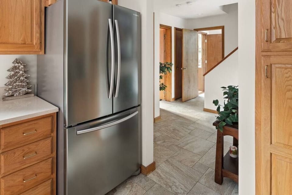 Peaceful townhome in sought-after Stowe location (1478)