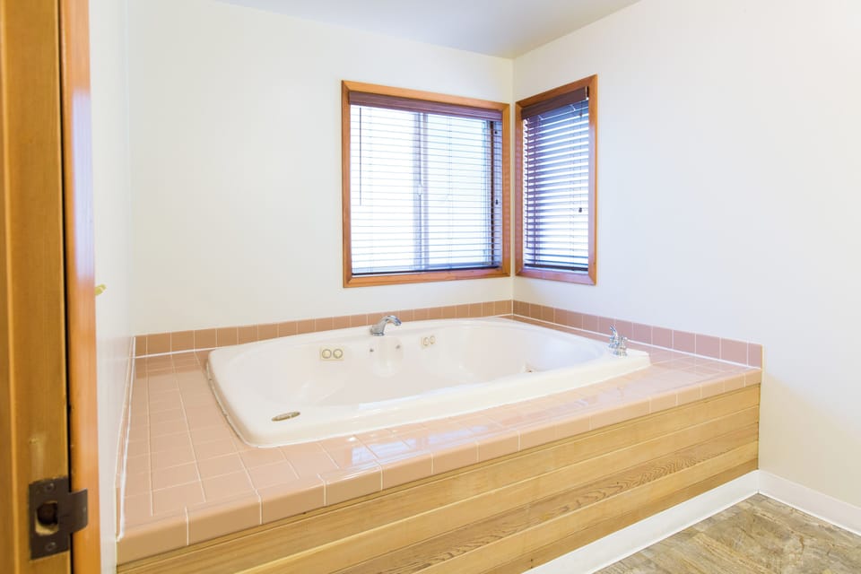 Westcliff Lodge Motel in Hood River