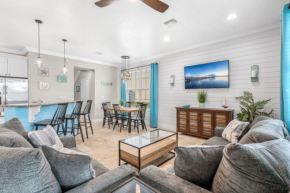 Living, bar area, dining