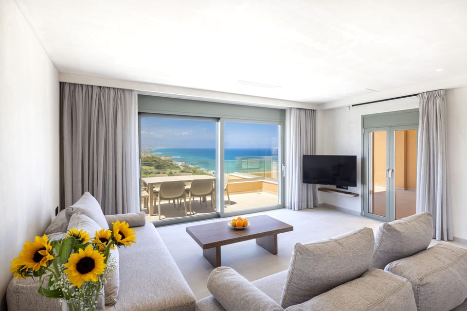 Panoramic Villa | In-room safe, individually furnished, desk, blackout drapes